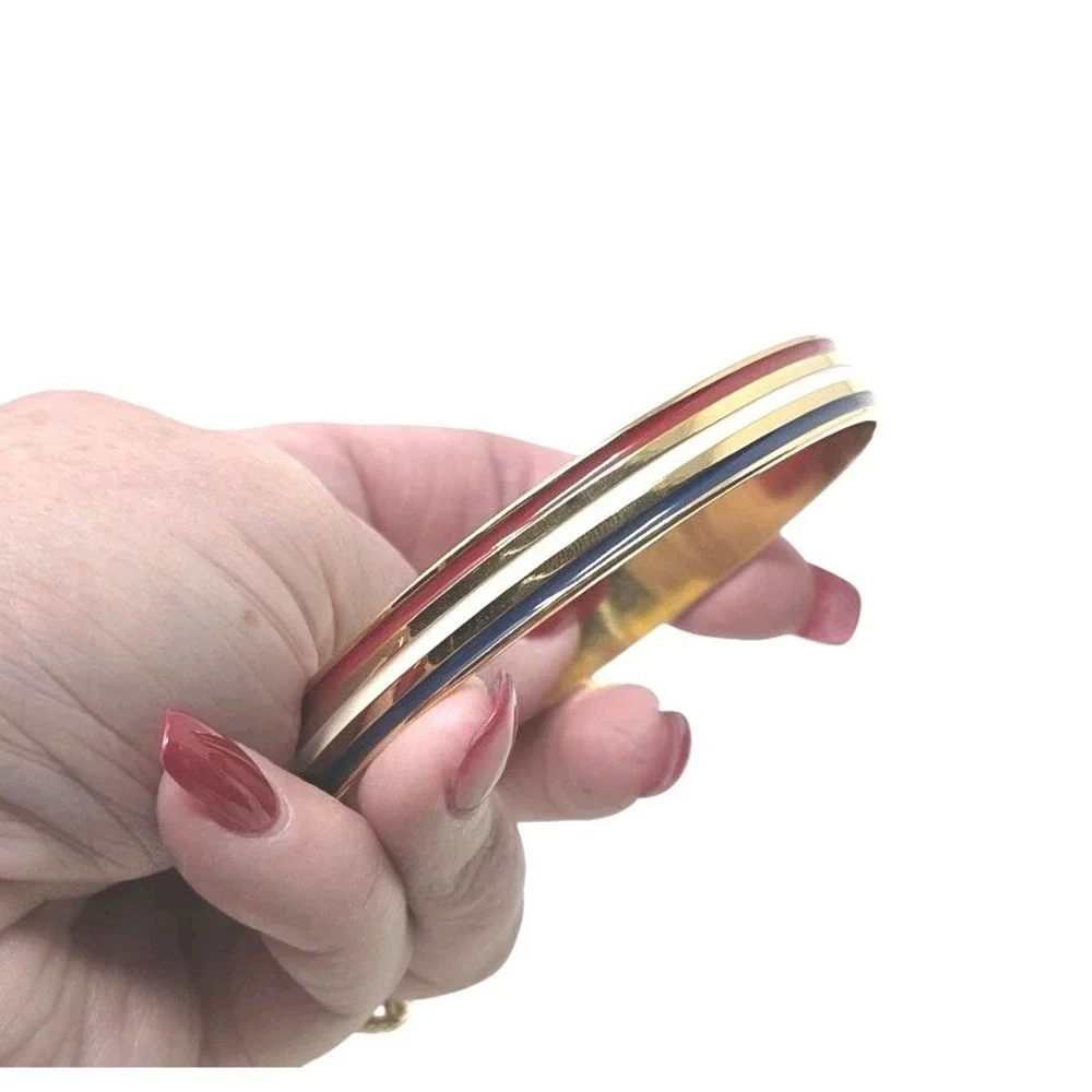 VINTAGE Red White &‎ Blue Enameled Gold Tone Metal Bangle Bracelet